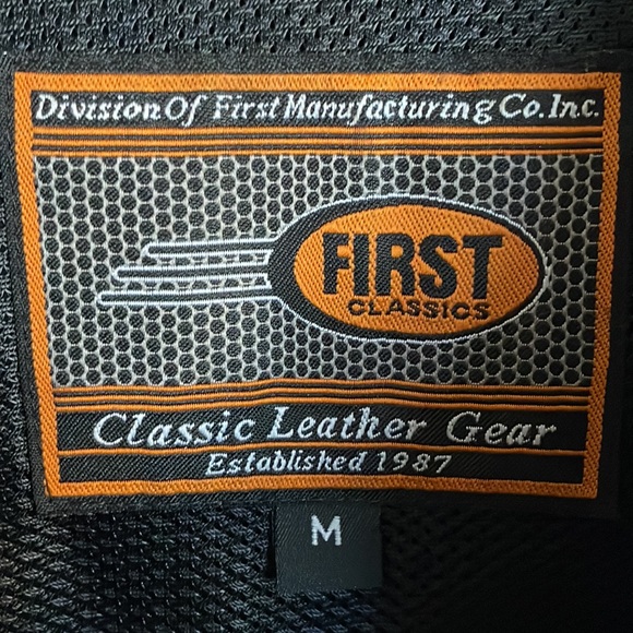 First Manufacturing Sharp Shooter Motorcycle Leather Vest, Black - Picture 4 of 5